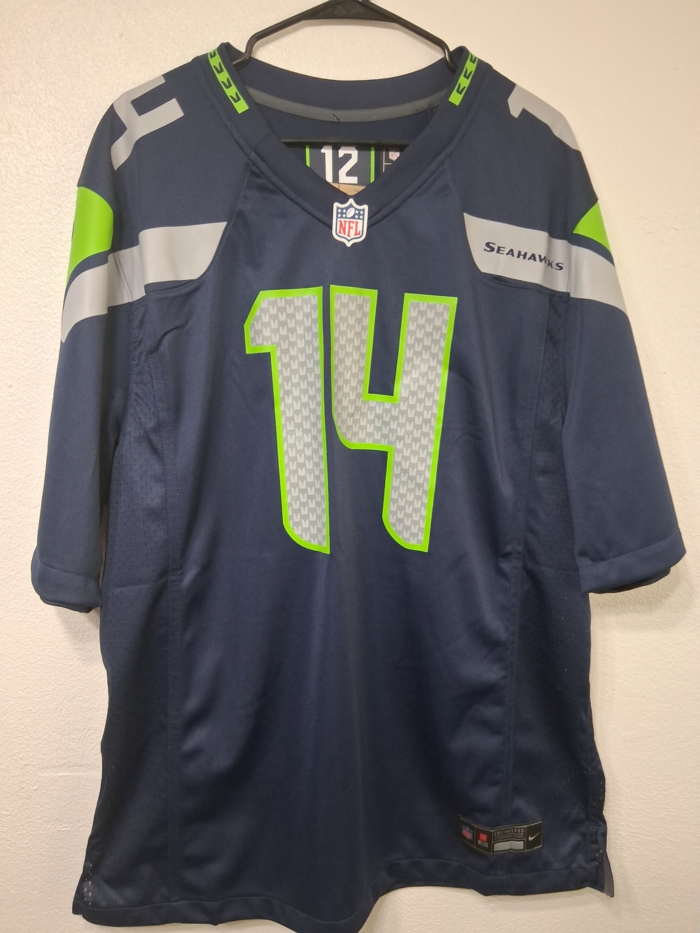 NWT'S Nike Men’s Navy & Green Metcalf #14 Football Jersey Size XL